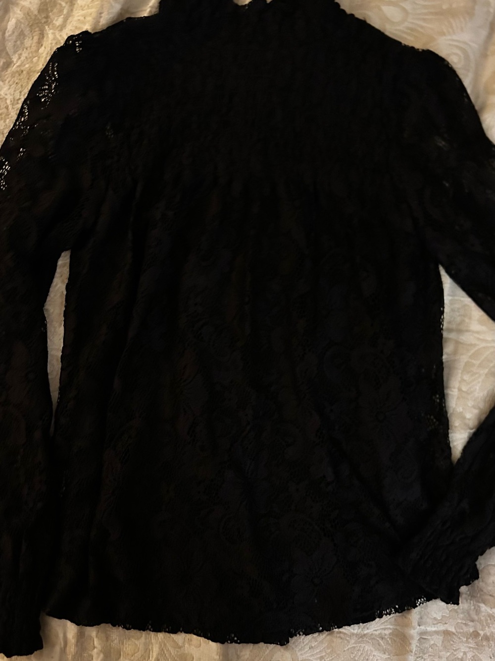 Adiva Black Floral Lace Long-Sleeve Blouse